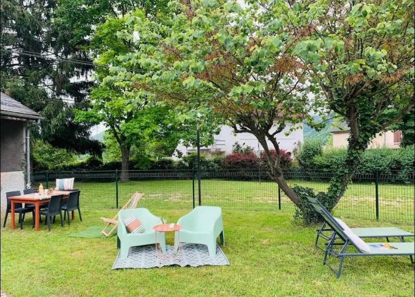 Bielle La Suite Unique - Le Jardin Sur Les Pyrenees- Vue Panoramique Montagne -Jardin Cloture Prive De 100M2-Parking-Linge De Lit Et Serviettes Compris- מראה חיצוני תמונה